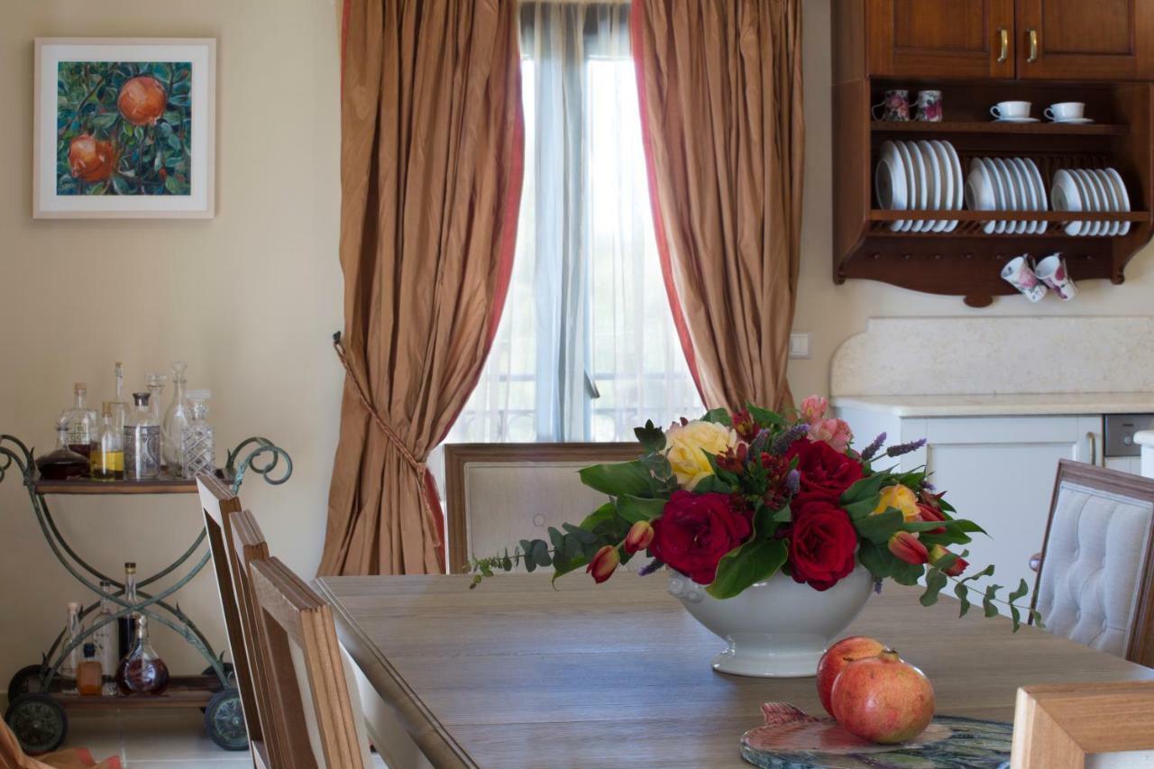 Avra Private Suites Ласі Екстер'єр фото